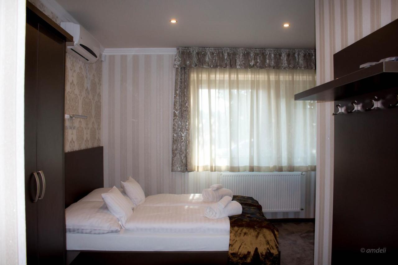 Jászberény Control Motel المظهر الخارجي الصورة